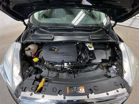 Used 2017 Ford Escape SE w/ Equipment Group 201A FWD image 28