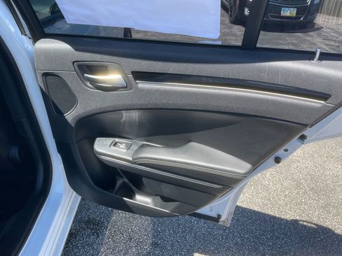 Used 2017 Chrysler 300 S AWD/4WD image 23