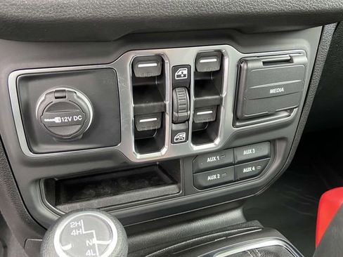 New 2025 Jeep Wrangler Unlimited Sport AWD/4WD image 19