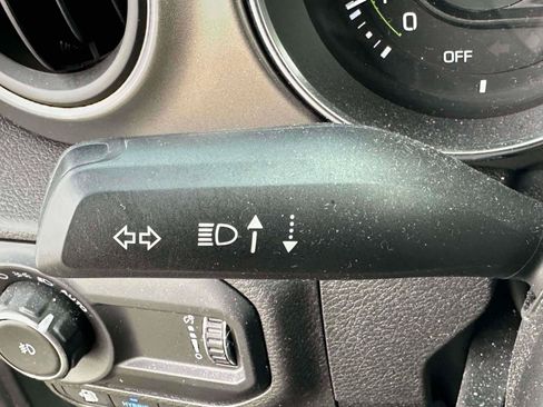 Used 2023 Jeep Wrangler Unlimited AWD/4WD image 22