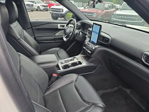 Certified 2020 Ford Explorer ST w/ ST Street Pack AWD/4WD image 14