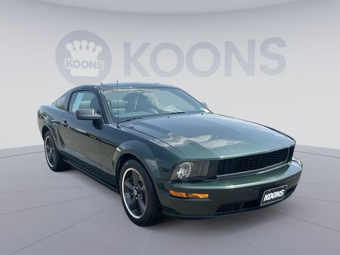 Used 2008 Ford Mustang GT RWD image 2