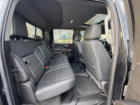 Used 2023 GMC Sierra 3500 Denali w/ Denali Black Diamond Edition image 24