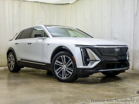 Certified 2024 Cadillac Lyriq Luxury w/ LPO, Floor Liner Package AWD/4WD image 2