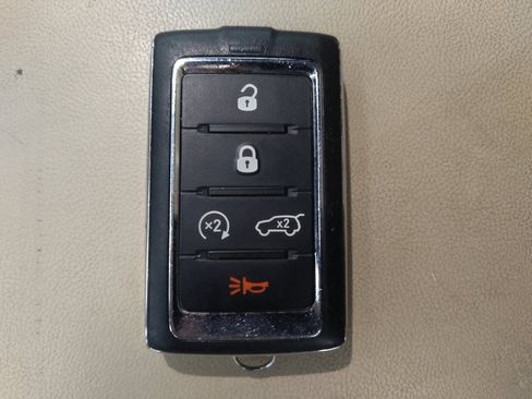 Used 2022 Jeep Grand Cherokee Limited 4xe image 32