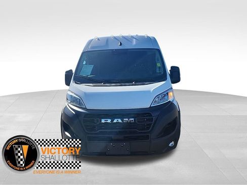 Used 2024 RAM ProMaster 2500 w/ Convenience Group image 11