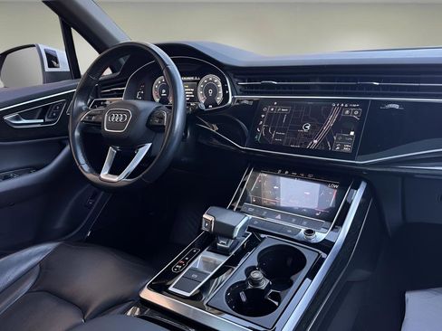 Used 2021 Audi Q7 3.0T Premium Plus w/ Premium Plus Package AWD/4WD image 9