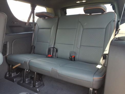 New 2026 GMC Yukon XL AT4 w/ AT4 Premium Plus Package AWD/4WD image 15