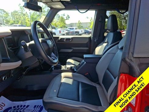 Used 2022 Ford Bronco Wildtrak AWD/4WD image 15