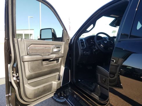 New 2025 RAM 2500 Laramie w/ Night Edition AWD/4WD image 12