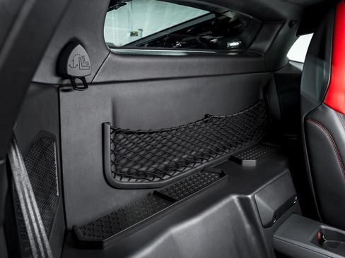 Used 2021 Lamborghini Huracan EVO RWD image 31
