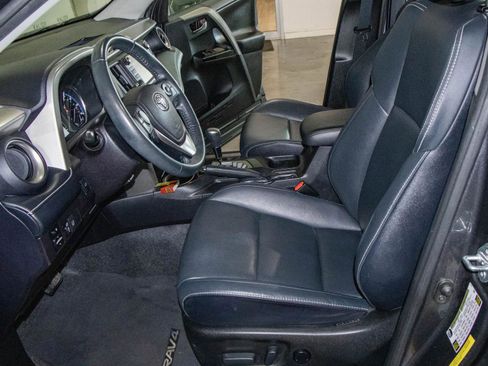 Used 2017 Toyota RAV4 Limited FWD image 8