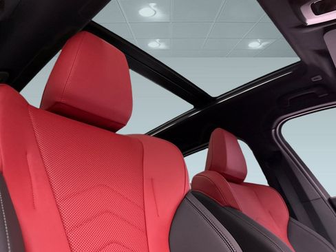 Used 2025 BMW X1 xDrive28i w/ Convenience Package image 16