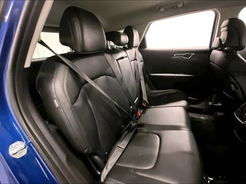 Used 2025 Kia Sportage EX FWD image 24