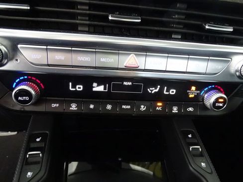 Used 2022 Kia Telluride SX w/ SX Prestige Package AWD/4WD image 16