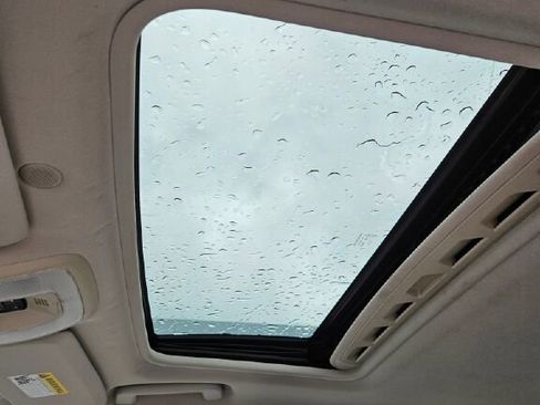 Used 2012 Volvo C30 T5 image 16