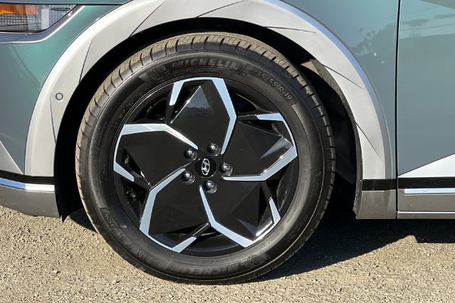 Certified 2024 Hyundai Ioniq 5 Limited RWD image 35