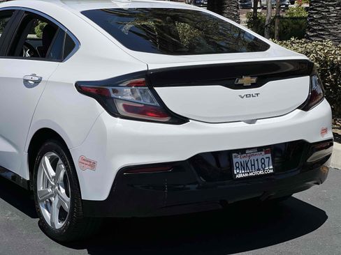 Used 2019 Chevrolet Volt LT FWD image 46