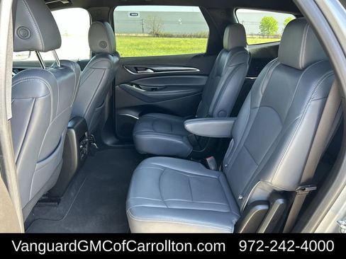 Used 2024 Buick Enclave Premium AWD/4WD image 29