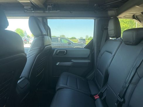 Used 2022 Ford Bronco Badlands w/ Sasquatch Package AWD/4WD image 14