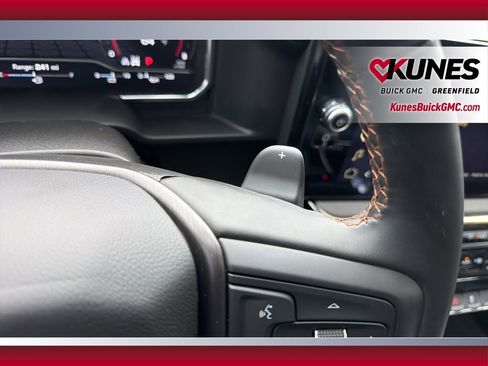 Used 2025 GMC Sierra 1500 AT4 w/ Technology Package image 27