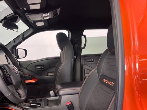 Used 2025 Nissan Frontier PRO-4X w/ Interior Protection Package image 20