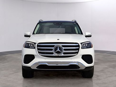 New 2026 Mercedes-Benz GLS 450 4MATIC image 2