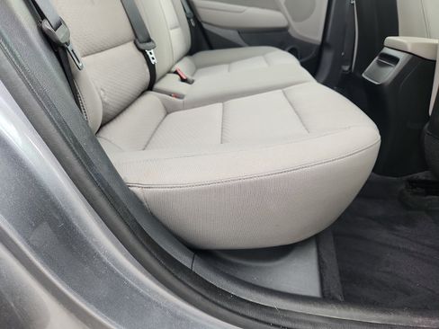 Used 2019 Hyundai Elantra Value Edition FWD image 31