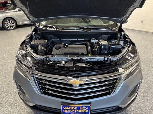 Used 2024 Chevrolet Equinox Premier AWD/4WD image 54