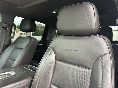 Used 2022 GMC Sierra 1500 Denali w/ Denali Reserve Package AWD/4WD image 24