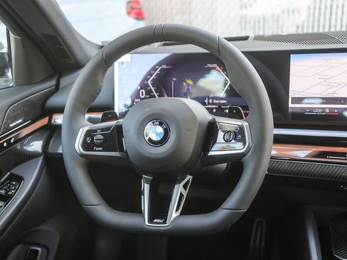 New 2026 BMW 540i xDrive w/ M Sport Package AWD/4WD image 12