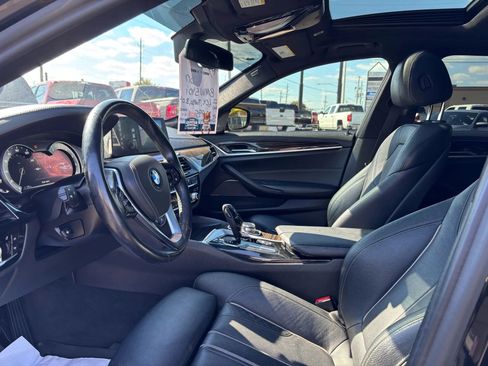 Used 2017 BMW 540i xDrive image 4