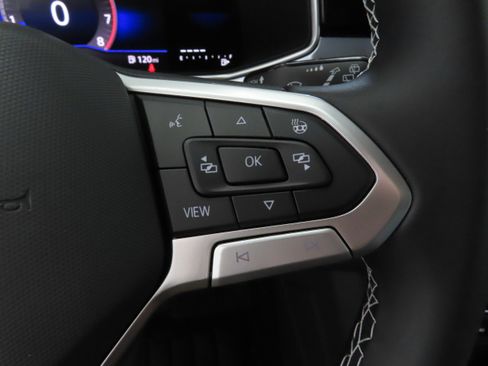 New 2026 Volkswagen Taos SE FWD image 13