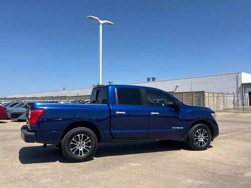 Used 2021 Nissan Titan SV RWD image 30