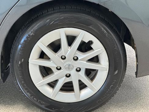 Used 2012 Toyota Prius V Two image 11