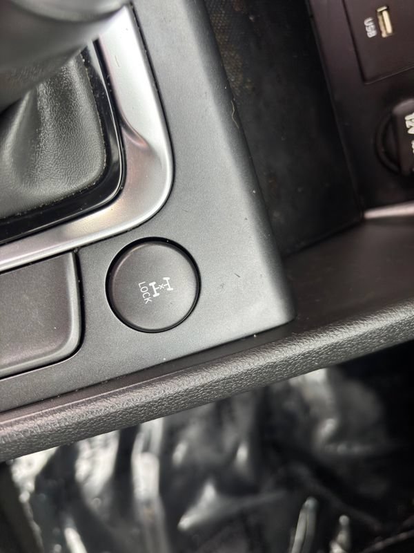 Used 2023 Hyundai Kona SE AWD/4WD image 29