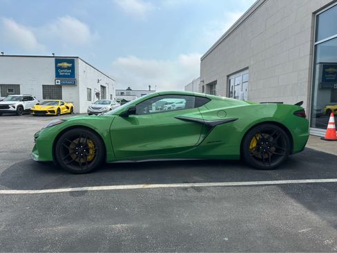 Used 2026 Chevrolet Corvette Z06 w/ Stealth Interior Trim Package RWD image 4