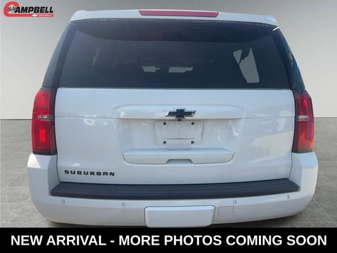 Used 2018 Chevrolet Suburban LT AWD/4WD image 4
