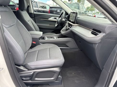 New 2026 Ford Explorer Active RWD image 21