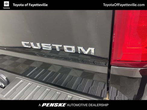 Used 2022 Chevrolet Silverado 1500 Custom Trail Boss w/ Safety Confidence Package AWD/4WD image 3