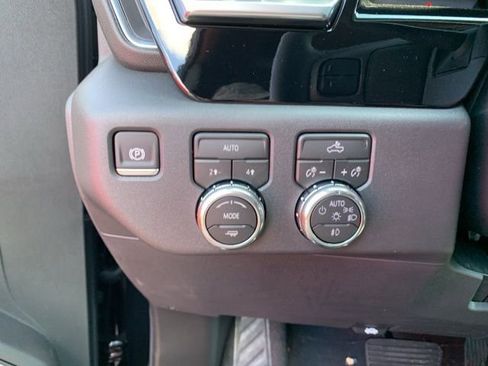 New 2026 GMC Sierra 1500 Elevation image 18