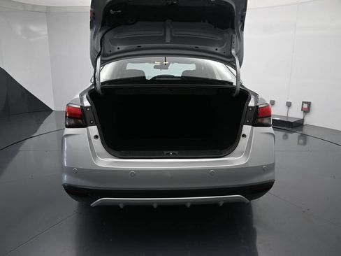 Used 2025 Nissan Versa S FWD image 24