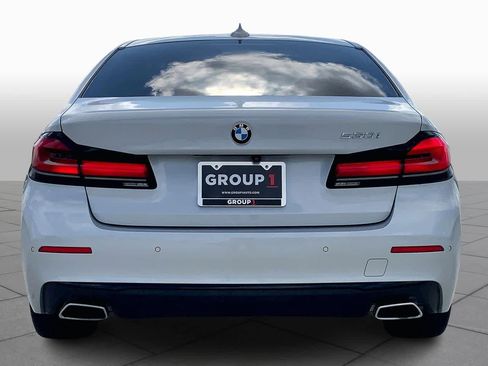 Used 2021 BMW 530i w/ Premium Package image 5