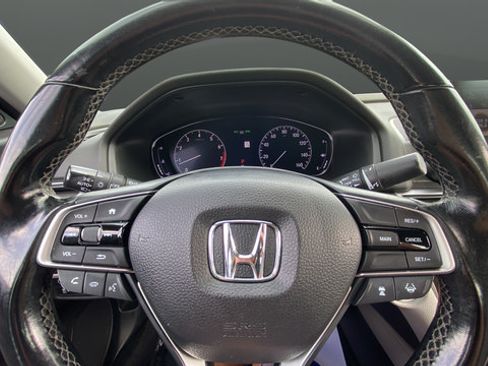 Used 2018 Honda Accord EX-L image 16