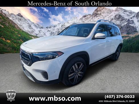 Certified 2023 Mercedes-Benz EQB 250+ w/ Exclusive Package image 18