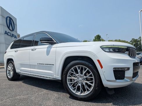 Used 2023 Jeep Grand Cherokee L Summit w/ Advanced Protech Group IV AWD/4WD image 11