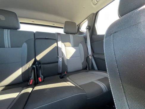 Used 2025 Chevrolet Blazer LT FWD image 38