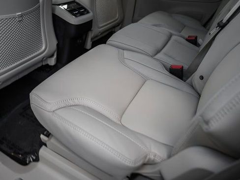 Used 2026 Volvo XC90 B6 Ultra w/ Protection Package AWD/4WD image 29