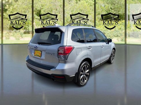 Used 2017 Subaru Forester 2.0XT Touring w/ Popular Package #2 AWD/4WD image 5