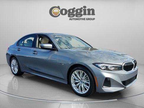 Certified 2023 BMW 330e 330e w/ Convenience Package image 7